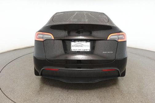 2024 Tesla Model Y Long Range Dual Motor All-Wheel Drive