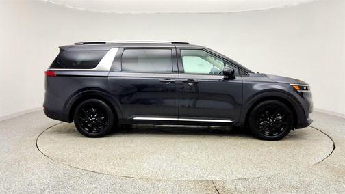 2024 Kia Carnival SX