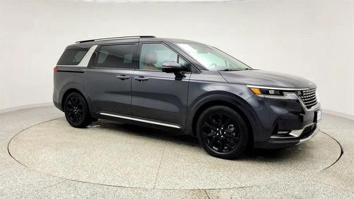 2024 Kia Carnival SX