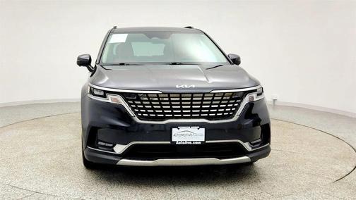 2024 Kia Carnival SX