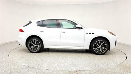 Bianco 2023 Maserati Grecale GT