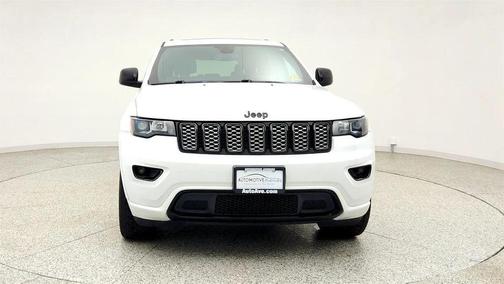 Bright White Clearcoat 2019 Jeep Grand Cherokee Altitude