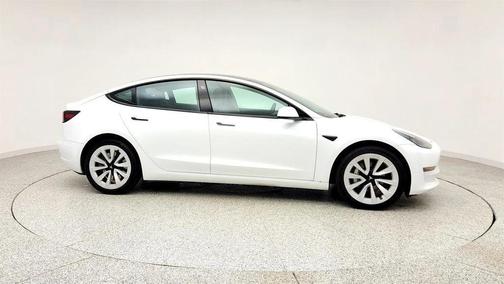 Pearl White Multi-Coat 2023 Tesla Model 3 Standard Range