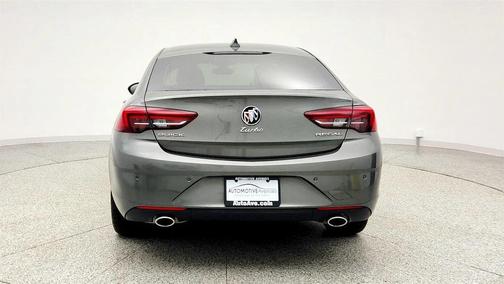 2018 Buick Regal Sportback Essence