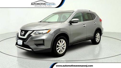 Gun Metallic 2017 Nissan Rogue SV