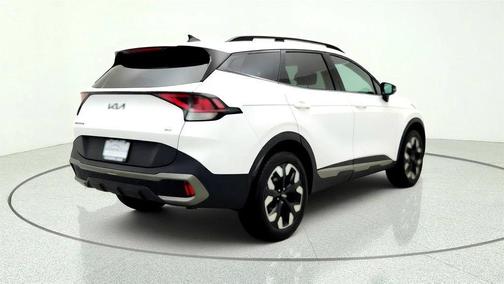 Glacial White Pearl 2024 Kia Sportage X-Line