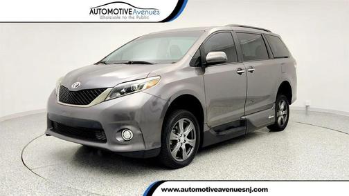 2017 Toyota Sienna SE Premium