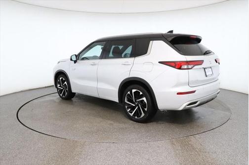 2023 Mitsubishi Outlander PHEV SEL