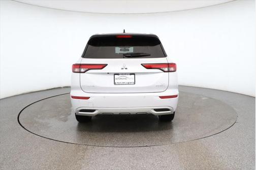 2023 Mitsubishi Outlander PHEV SEL