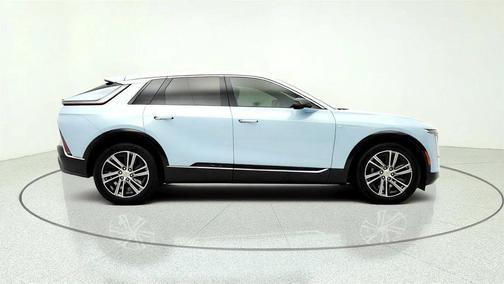 Nimbus Metallic 2024 Cadillac LYRIQ Tech