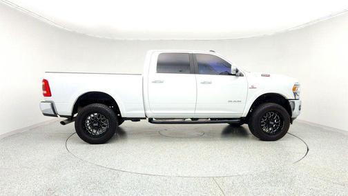 2022 RAM 2500 Laramie Crew Cab 4x4 6'4' Box