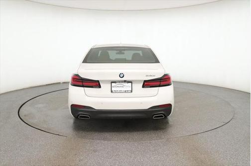 2022 BMW 540 i