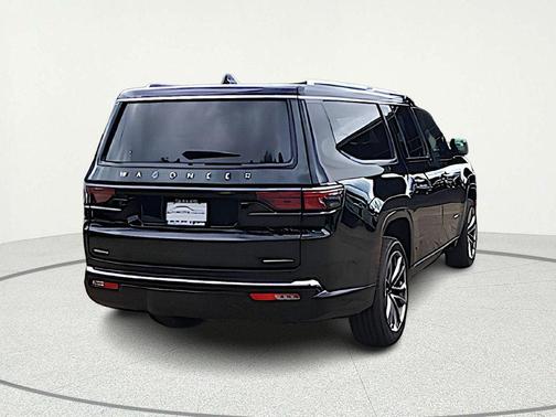 2023 Jeep Wagoneer L Series III 4x4