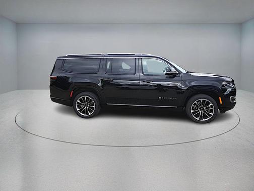 2023 Jeep Wagoneer L Series III 4x4
