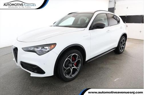 2024 Alfa Romeo Stelvio Veloce AWD