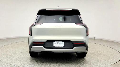 Ivory Silver 2026 Kia EV9 Light Short Range