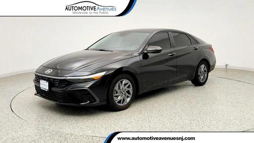 Abyss Black 2024 Hyundai ELANTRA SEL