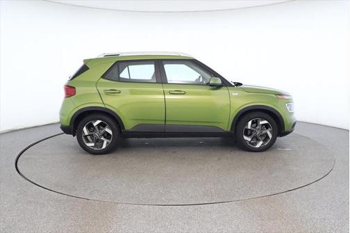 2021 Hyundai VENUE SEL