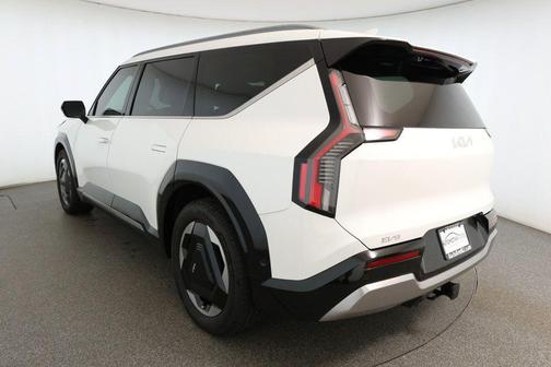 2024 Kia EV9 Land