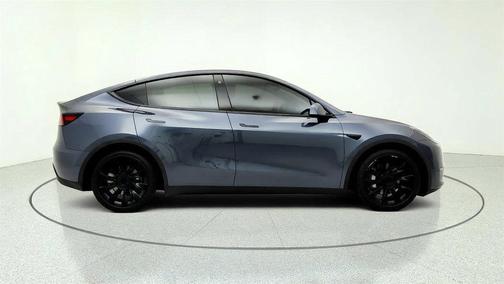 Midnight Silver Metallic 2022 Tesla Model Y Long Range Dual Motor All-Wheel Drive