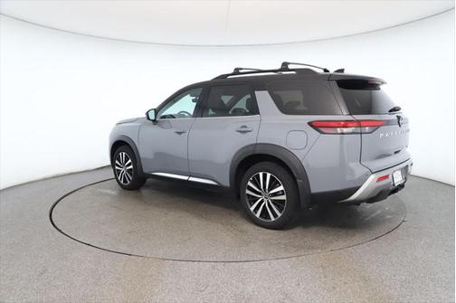 2024 Nissan Pathfinder Platinum 4WD