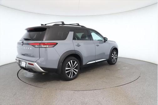 2024 Nissan Pathfinder Platinum 4WD