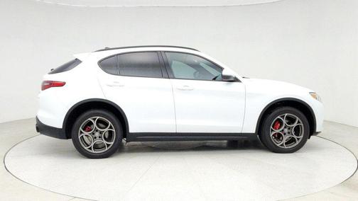 2022 Alfa Romeo Stelvio Sprint