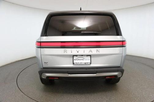2023 Rivian R1S Adventure Dual-Motor Large Pack