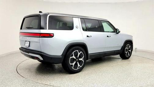 2023 Rivian R1S Adventure Dual-Motor Large Pack