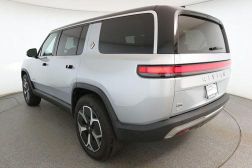 2023 Rivian R1S Adventure Dual-Motor Large Pack