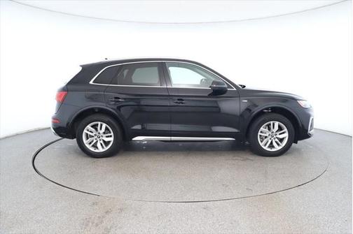 2022 Audi Q5 45 S line Premium