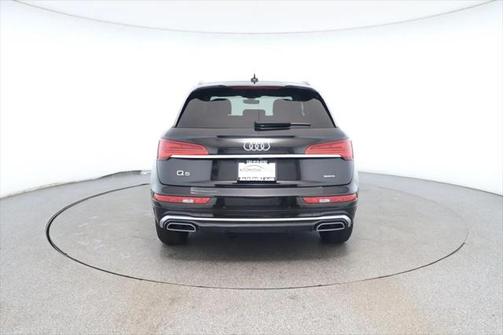 2022 Audi Q5 45 S line Premium
