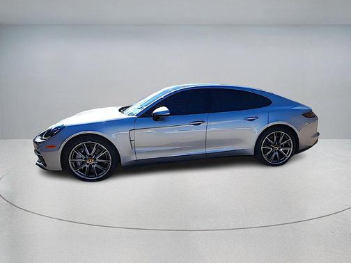 2019 Porsche Panamera 4