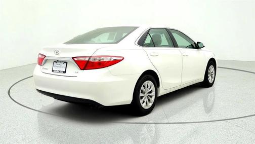 Super White 2015 Toyota Camry LE
