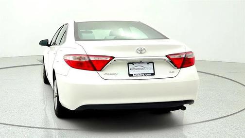 Super White 2015 Toyota Camry LE