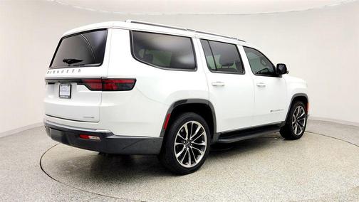 2022 Jeep Wagoneer Series II 4x2