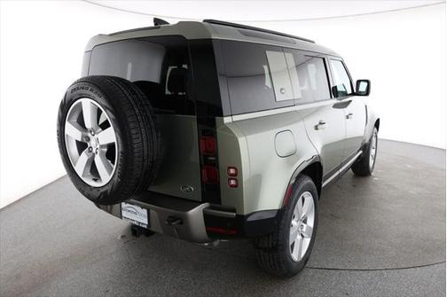 2022 Land Rover Defender 110 X-Dynamic SE