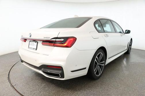 2020 BMW 740 xDrive