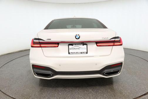 2020 BMW 740 xDrive