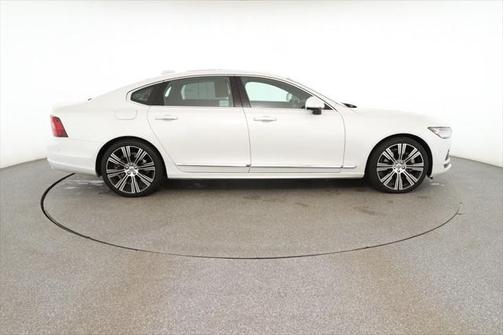 2022 Volvo S90 B6 Inscription