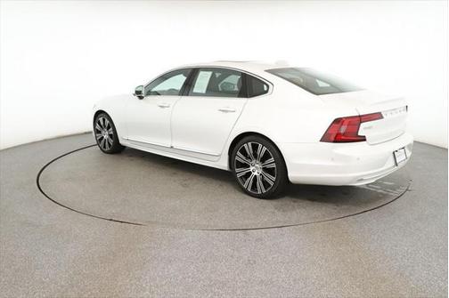 2022 Volvo S90 B6 Inscription
