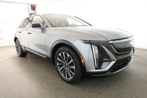 2024 Cadillac LYRIQ Sport