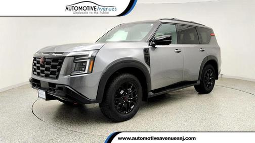 Gun Metallic/Super Black 2025 Nissan Armada PRO-4X 4WD
