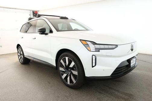2025 Volvo EX90 Twin Motor Performance Ultra 6-Seater