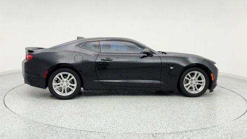 2022 Chevrolet Camaro 1LS