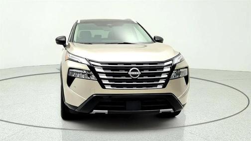 Champagne Silver Metallic/Super Black 2024 Nissan Rogue Platinum