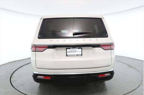 2022 Jeep Wagoneer Series III 4x4