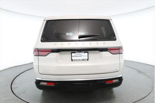 2022 Jeep Wagoneer Series III 4x4