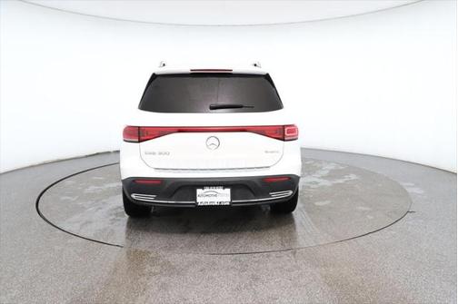 2023 Mercedes-Benz EQB 300 4MATIC