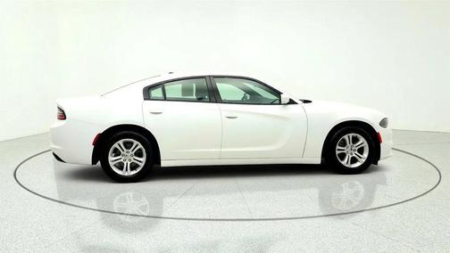 White Knuckle Clearcoat 2017 Dodge Charger SE